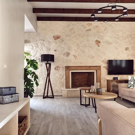 Casa Di Pietra, A Private Retreat With Heated Pool, By Thinkvilla Gaitani