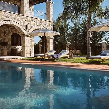 Casa Di Pietra, A Private Retreat With Heated Pool, By Thinkvilla Villa